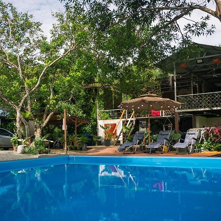 Timba Garden Free Town And Jetty Transport Hotel เซมปอร์นา ภายนอก รูปภาพ